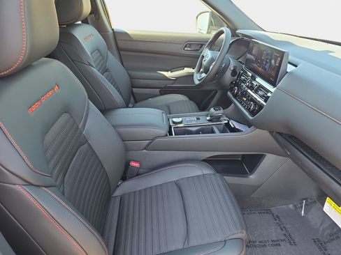 New 2026 Nissan Pathfinder Rock Creek AWD/4WD image 10