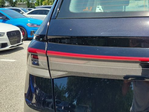New 2026 Volkswagen Taos S FWD image 10