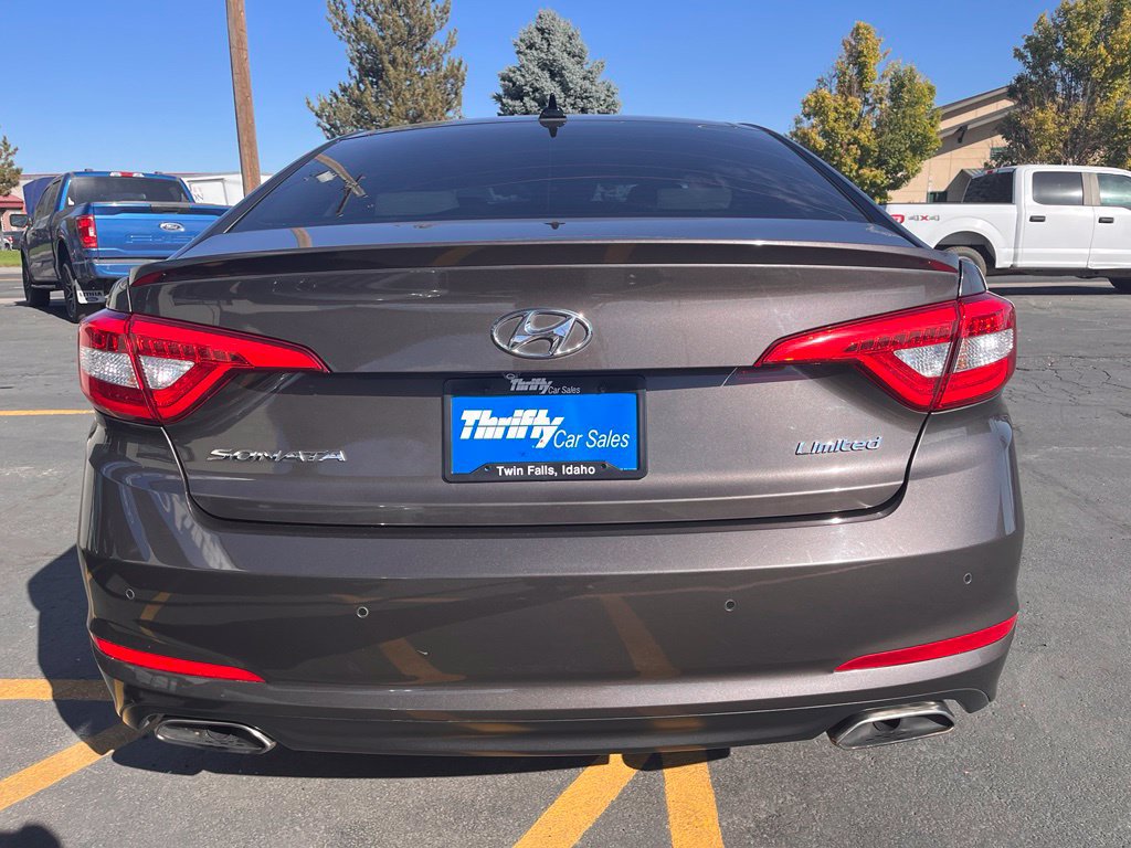 Used 2015 Hyundai Sonata Limited w/ Option Group 06 FWD image 3