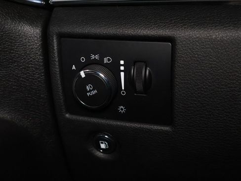 Used 2019 Jeep Grand Cherokee Limited AWD/4WD image 22