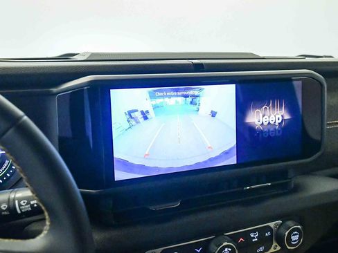 Used 2025 Jeep Wrangler Unlimited Sport S 4xe AWD/4WD image 23