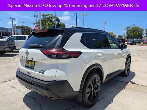Used 2023 Nissan Rogue SV w/ SV Premium B Package FWD image 4