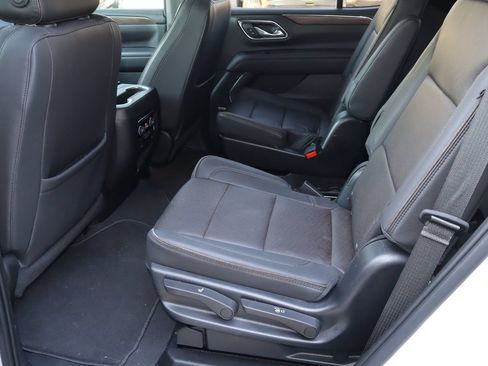 Used 2023 Chevrolet Tahoe High Country w/ LPO, Illumination Package RWD image 6