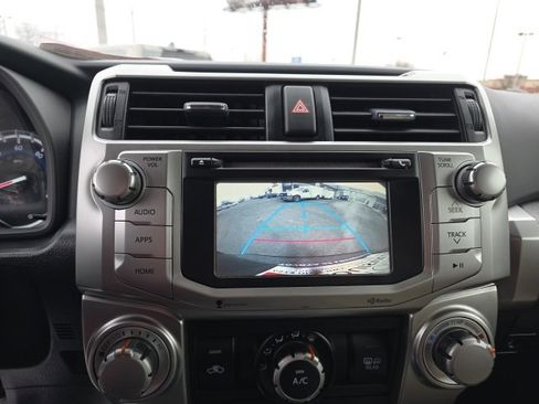 Used 2014 Toyota 4Runner SR5 image 21