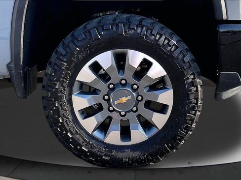 Used 2024 Chevrolet Silverado 2500 Custom w/ Custom Convenience Package image 35