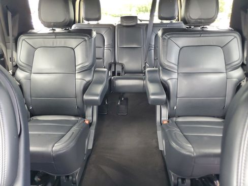 Certified 2024 Lincoln Navigator Reserve AWD/4WD image 19