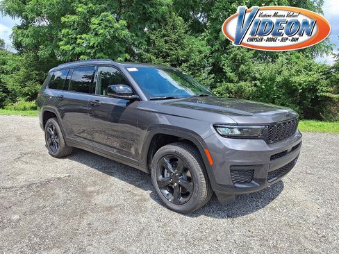 New 2025 Jeep Grand Cherokee L Altitude image 1