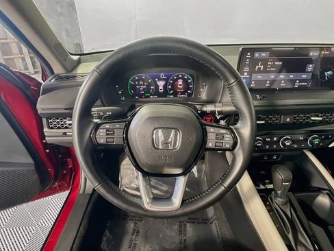 Used 2024 Honda Accord Touring image 16