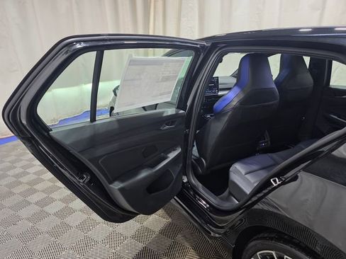 New 2026 Volkswagen Golf image 26