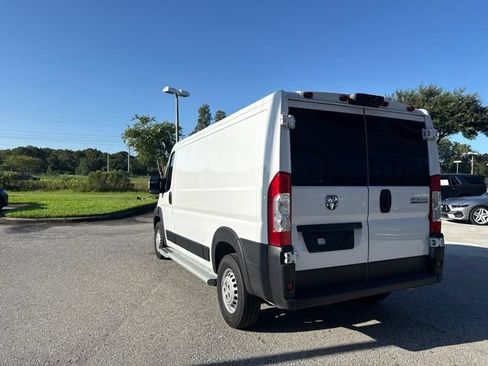 Used 2025 RAM ProMaster 2500 w/ U-Haul Equipment Group FWD image 4