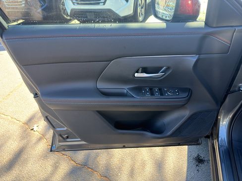 New 2026 Nissan Kicks SR w/ Cold Weather Package image 17