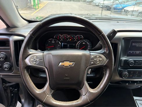 Used 2018 Chevrolet Silverado 1500 LT AWD/4WD image 17