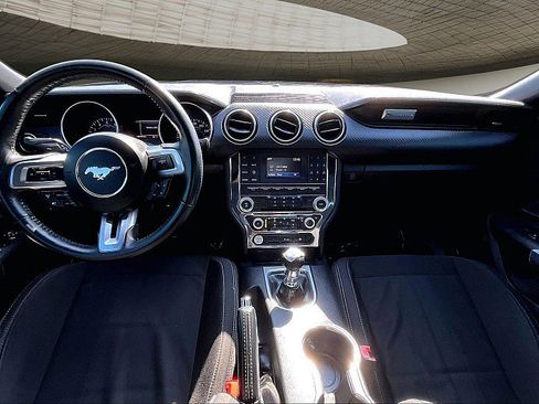 Used 2018 Ford Mustang Coupe image 15