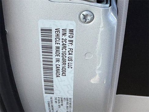 Used 2024 Chrysler Pacifica Limited image 25