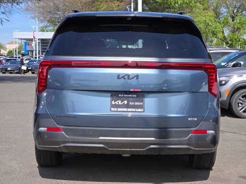New 2025 Kia Carnival SX Prestige image 6
