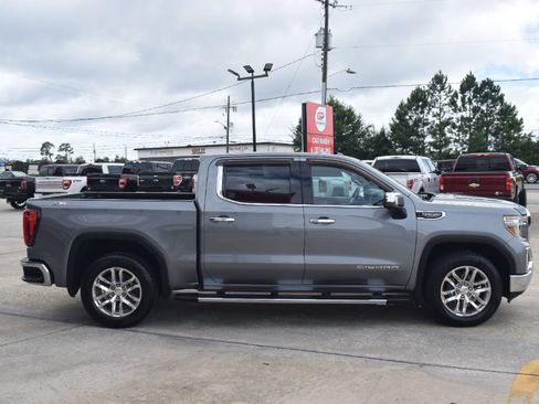 Used 2021 GMC Sierra 1500 SLT w/ SLT Premium Plus Package AWD/4WD image 3