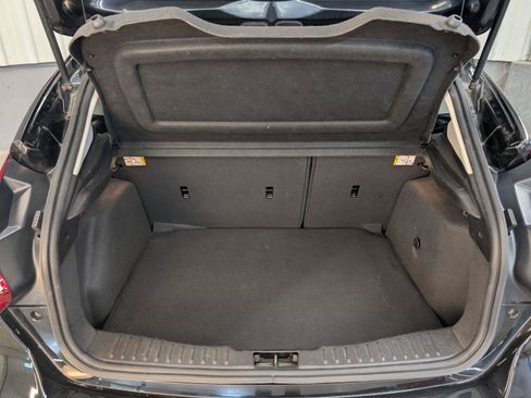 Used 2014 Ford Focus SE w/ Equipment Group 201A FWD image 43