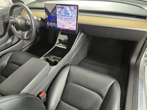 Used 2018 Tesla Model 3 Long Range image 21