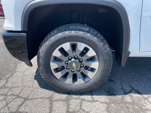 New 2026 Chevrolet Silverado 2500 Custom w/ Custom Value Package AWD/4WD image 6