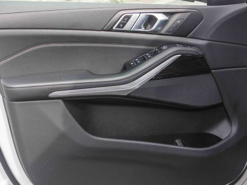 Used 2023 BMW X5 xDrive40i w/ Premium Package image 24