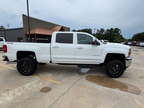 Used 2019 Chevrolet Silverado 2500 LTZ w/ Duramax Plus Package AWD/4WD image 5