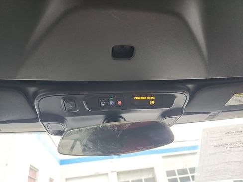 Used 2021 Chevrolet Camaro LT RWD image 21