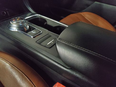 Used 2020 Ford Fusion Titanium image 26