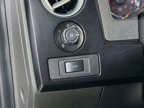 Used 2014 Ford F150 FX4 w/ Equipment Group 402A Luxury AWD/4WD image 11