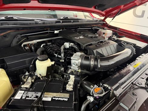 Used 2022 Nissan Frontier SV RWD image 6