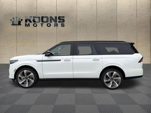 New 2026 Lincoln Navigator L Black Label AWD/4WD image 4
