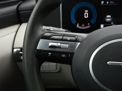 Used 2025 Hyundai Tucson SEL image 13