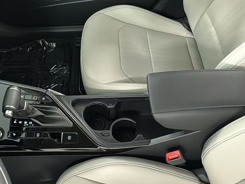 New 2025 Kia Niro EX image 33