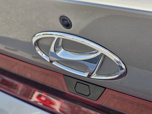 Used 2023 Hyundai Elantra SEL image 28