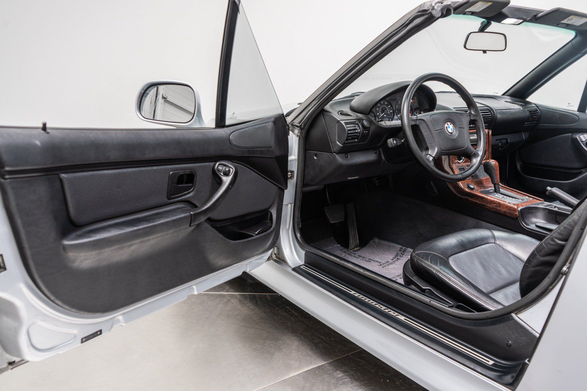 Used 1997 BMW Z3 2.8 RWD image 22
