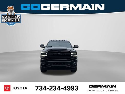 Used 2022 RAM 2500 Laramie AWD/4WD image 2