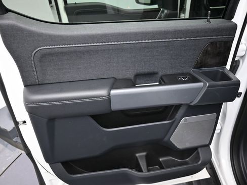 Used 2023 Ford F350 Lariat w/ Lariat Ultimate Package image 28