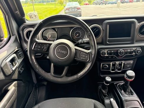 Used 2021 Jeep Wrangler Unlimited Sport AWD/4WD image 19