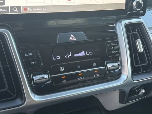 Used 2023 Kia Sorento S FWD image 32
