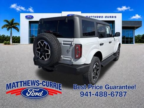 New 2026 Ford Bronco Outer Banks AWD/4WD image 4
