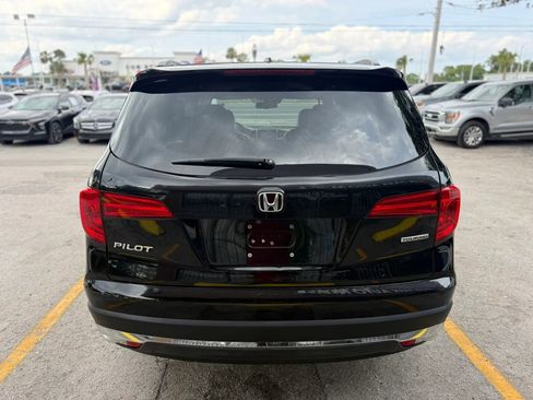 Used 2017 Honda Pilot Touring image 5