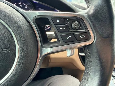 Used 2020 Porsche Cayenne AWD/4WD image 24