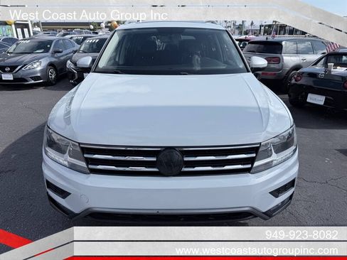 Used 2018 Volkswagen Tiguan SEL FWD image 19