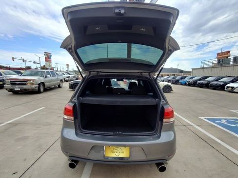 Used 2012 Volkswagen Golf 2-Door FWD image 36