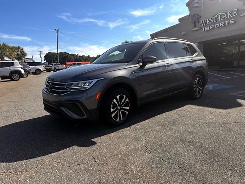 Used 2024 Volkswagen Tiguan S image 10