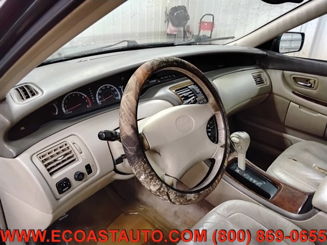 Used 2000 Toyota Avalon XLS FWD image 11