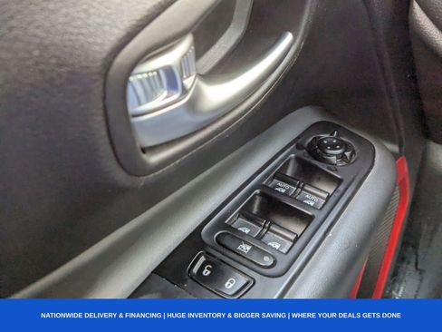 Used 2022 Jeep Renegade Trailhawk image 35