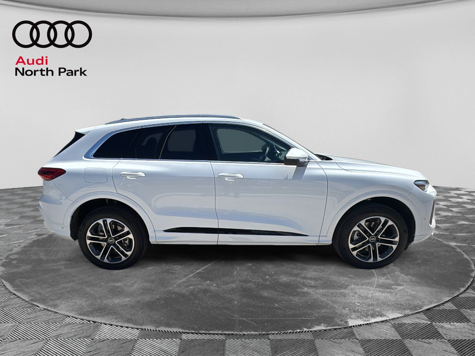 New 2026 Audi Q5 Premium Plus AWD/4WD image 8