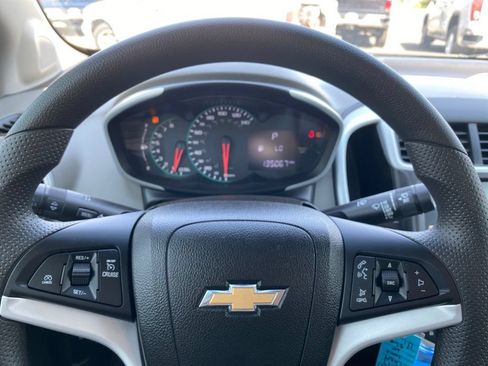 Used 2017 Chevrolet Sonic LT FWD image 20
