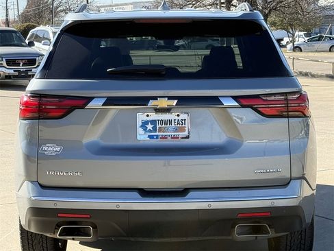 Used 2023 Chevrolet Traverse Premier image 6