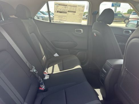 New 2026 Hyundai Venue SEL FWD image 29